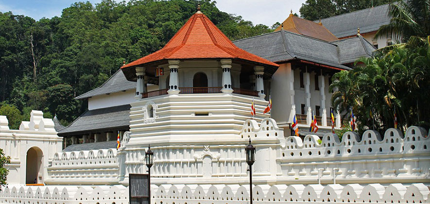 Things To Do in Kandy - Temple of Tooth Relic