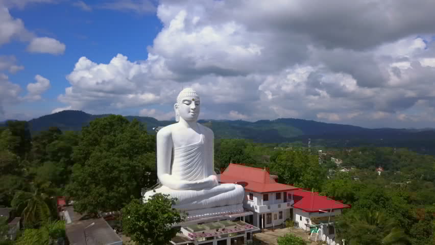 Kandy things to do - Big Buddha Bahirawakanda Vihara Buddha Statue