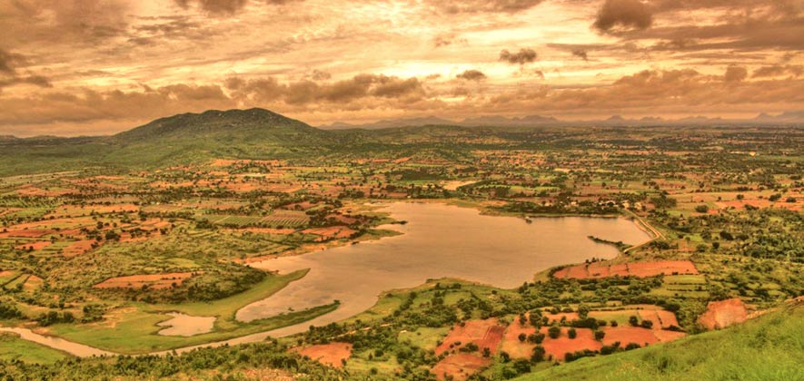 Best Places to Trek in Karnataka - Makalidurga Trek
