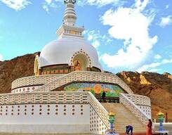 Ladakh Private Tour in SUV 2021