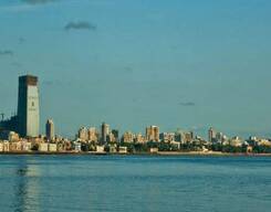 8-Hour Custom Sightseeing Day Tour of The City of Mumbai