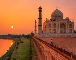 Private Guided Tour Of Agra From Delhi
