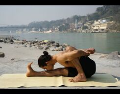 Yoga Aashrams Of Rishikesh