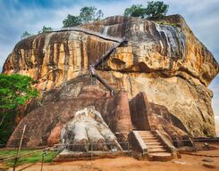 Sigiriya and Dambulla Day Trip from Kandy with Lunch