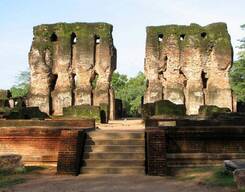Polonnaruwa Ancient City Tour from Anuradhapura