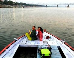 Sunrise Boat Tour In Varanasi