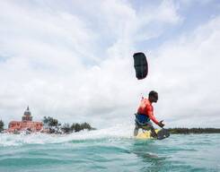 Experience Kitesurfing
