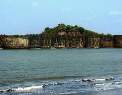 Murud-Janjira and Kashid 2 Day Sightseeing Tour from The City of Mumbai