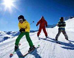 Gulmarg Skiing Course for Beginners