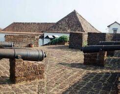 Guided Tour Of Goa Forts in a Private Vehicle