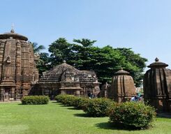 Mukteshwar 2 Days Sightseeing Tour from Haldwani