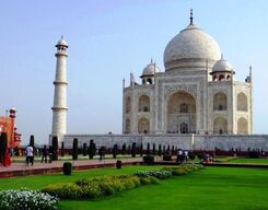 Agra and Fatephur Sikri 2 Days Guided Trip from Delhi