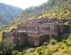 Haunted Bhangarh and Abhaneri Guided Trip from Jaipur