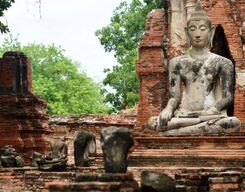Ayutthaya Temples, Light Show and Floating Market Tour from Bangkok