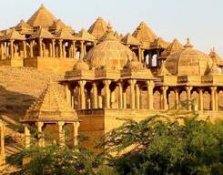Jaisalmer City to Jodhpur City Transfer in a Private Cab