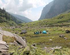 Saurkundi Pass Trek
