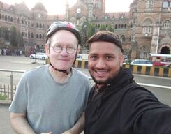 Mumbai Guided Sightseeing Tour including Dharavi Slum