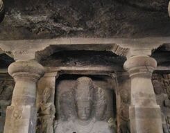 Elephanta Cave Tour with Local Family Including Lunch
