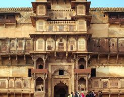Orchha Sightseeing Guided Day Tour from Khajuraho