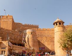 4-Day Jaisalmer Guided Sightseeing Tour Including Stay & Desert Camp