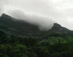 Malshej Ghats Day Tour From The City of Mumbai