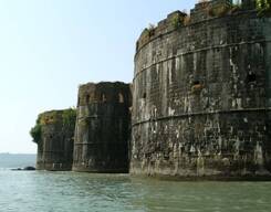 Alibaug Sightseeing Tour From Mumbai City