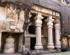 Junnar Sightseeing 2-Day Tour from The City of Mumbai