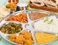 Rishikesh Cooking Classes and Meal with Host Family
