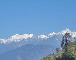 Sillery Gaon- Echey Gaon Trek