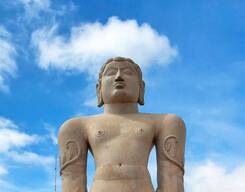 Shravanabelagola 'Lord Bahubali' Gommateshwara Day Tour from Bangalore City