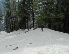 Snow Camping and Photography Hiking in Manali - Offbeat Experiential Adventure