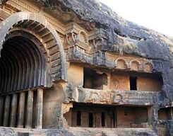 Karla and Bhaja Caves Sightseeing Tour From The City of Mumbai