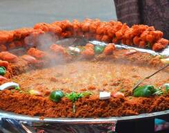 Old Delhi & New Delhi Food Tour with Sightseeing