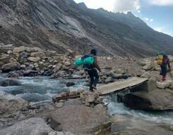 Amazing Solang Valley Hiking & Waterfall Tour
