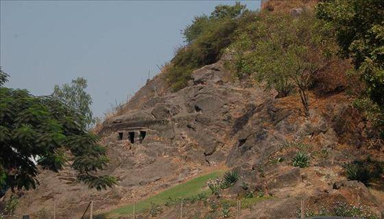 Mogalarajapuram Caves
