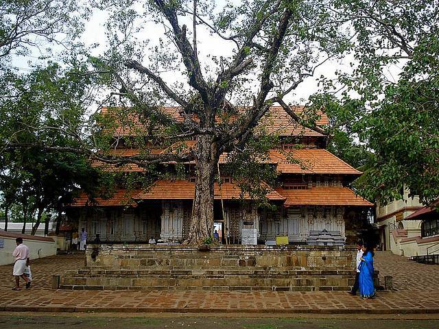 Vadakkumnathan Temple
