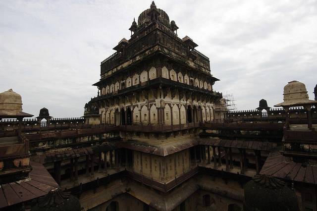 Bir Singh Palace - Datia