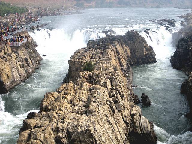 Dhuandhar Falls