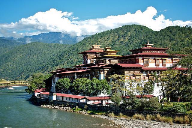 Dechen Phodrang Monastery