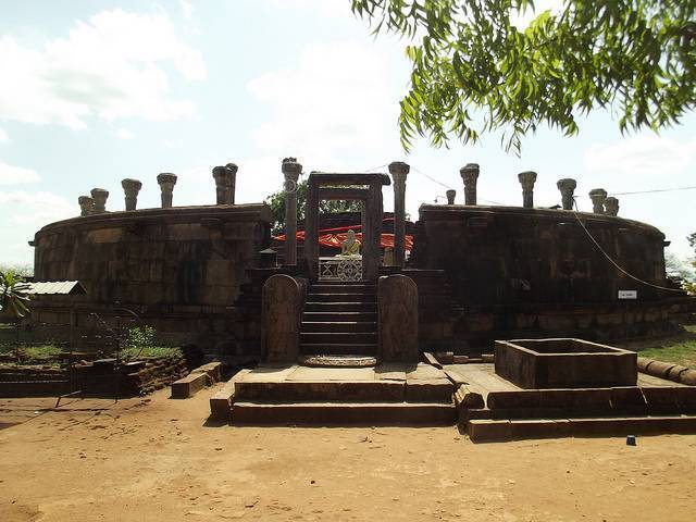 Girihadu Seya, Thiriyai