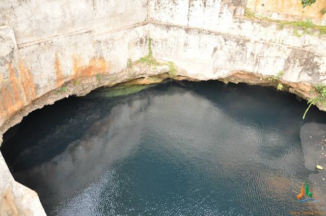 Nilavarai Bottomless Well