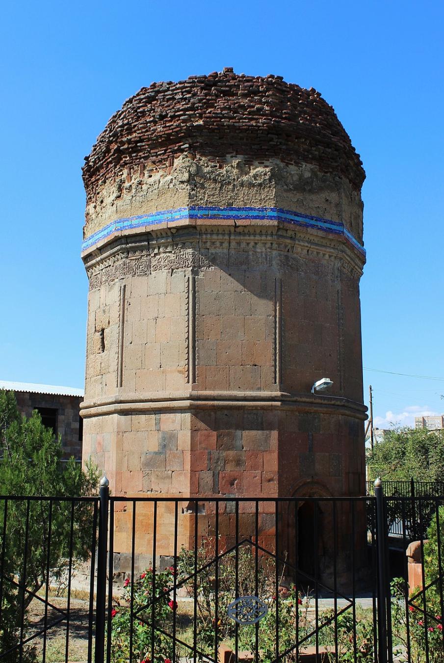 Turkmen Mausoleum (Kara Koyunlu Tomb)