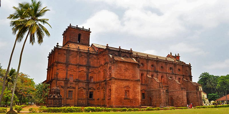 Basilica of Bom Jesus Goa - Places to See in Old Goa